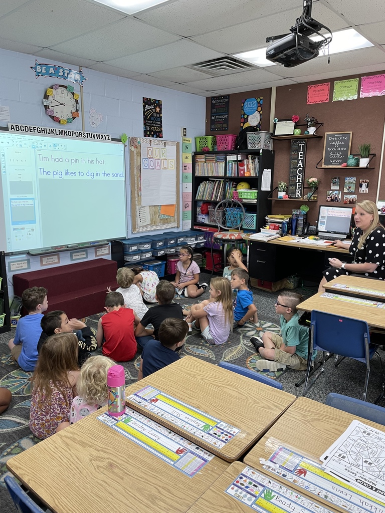 Mrs. Ward's 1st grade class works together to read simple sentences. Did you know, that hen learning to read, incorporating simple sentences into classroom instruction helps students to put together all of the reading skills they have learned? This is just another step toward creating confident, fluent readers! #CPSZEBRAPRIDE