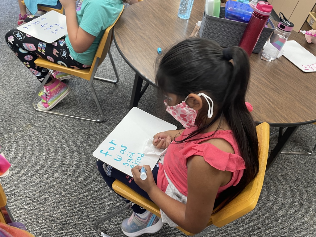 Every student learns best in different ways - some through hearing, some through seeing, some through doing, and many, a combination of the three. Mrs. Peck teaches spelling words to her students and during the lesson, they are able to HEAR, SEE, and WRITE the word, giving each student the ability to learn in the way that works best for them. #CPSZEBRAPRIDE