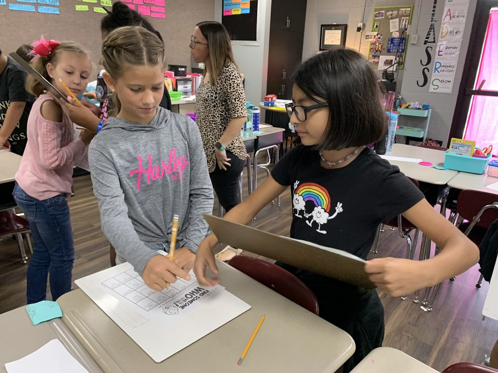 Mrs. Harrison's 4th graders had the chance to participate in a fun activity to brush up on their math skills in a "Find Someone Who" game. On the game board, students had to find someone in their classroom who can... -skip count by 5's to 100 -has hair that is at least 5" long -has read 15 or more books over the summer This activity was a fun way for students to get up on their feet and get to know each other a little better! #CPSZEBRAPRIDE