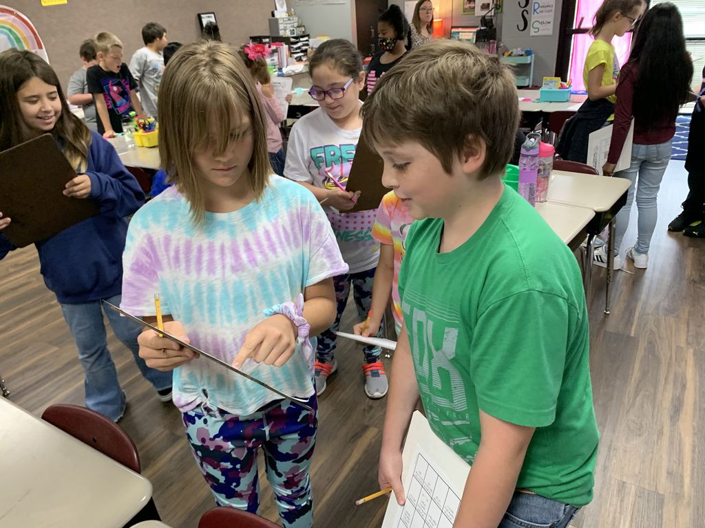 Mrs. Harrison's 4th graders had the chance to participate in a fun activity to brush up on their math skills in a "Find Someone Who" game. On the game board, students had to find someone in their classroom who can... -skip count by 5's to 100 -has hair that is at least 5" long -has read 15 or more books over the summer This activity was a fun way for students to get up on their feet and get to know each other a little better! #CPSZEBRAPRIDE