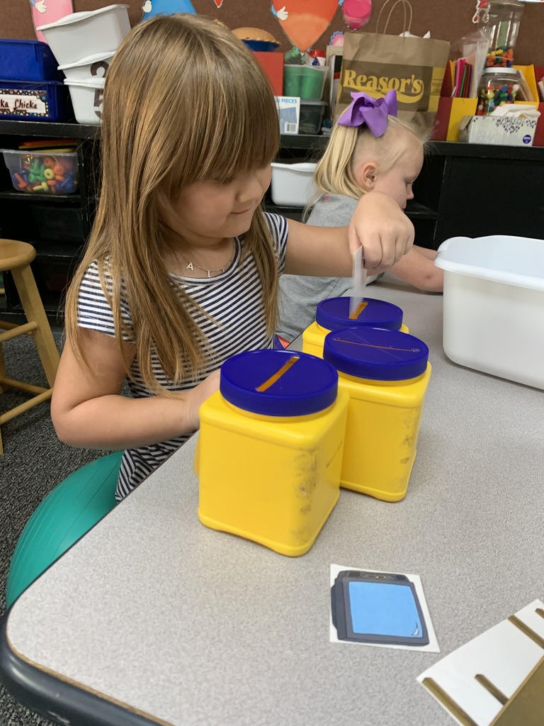 Pre-K loves centers! Did you know that centers can help students grow socially while also becoming more self-aware? The time that students spend in centers increases time management skills, regulation skills and even helps students to identify their own interests. #CPSZEBRAPRIDE