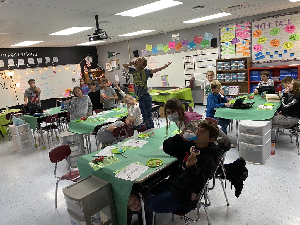 Miss Bart's 5th Grade Safari Restaurant