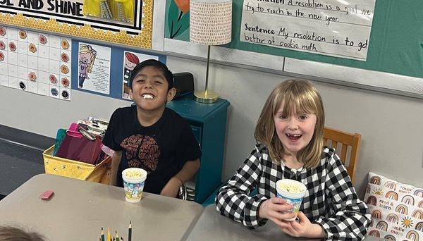 students eating popcorn