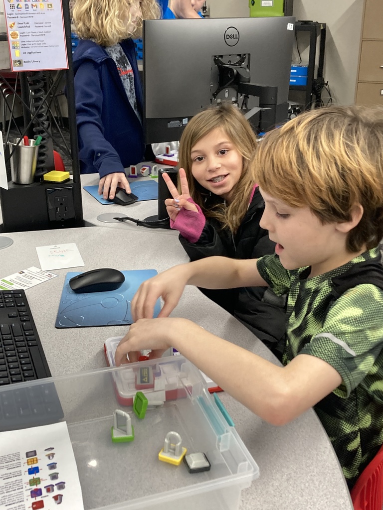 STEM time is the BEST time!   4th grade students learn so much during their time in the Innovation Lab with Mrs. Cardwell. This addition to their education is so important in creating future ready learners!   #CPSZEBRAPRIDE