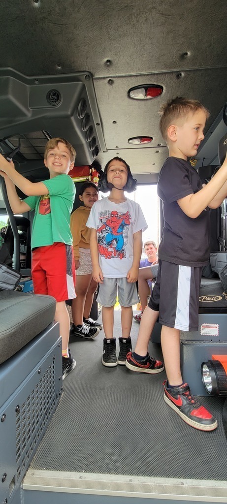 Elementary students on a field trip