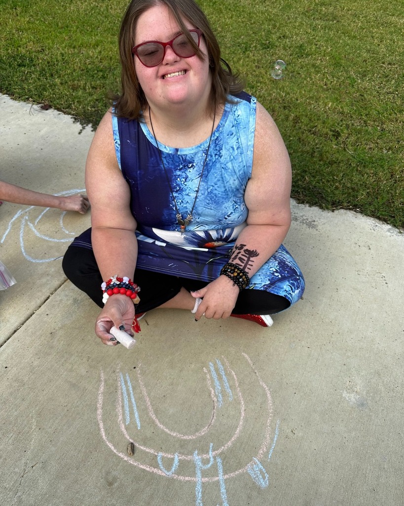 kids sidewalk chalk