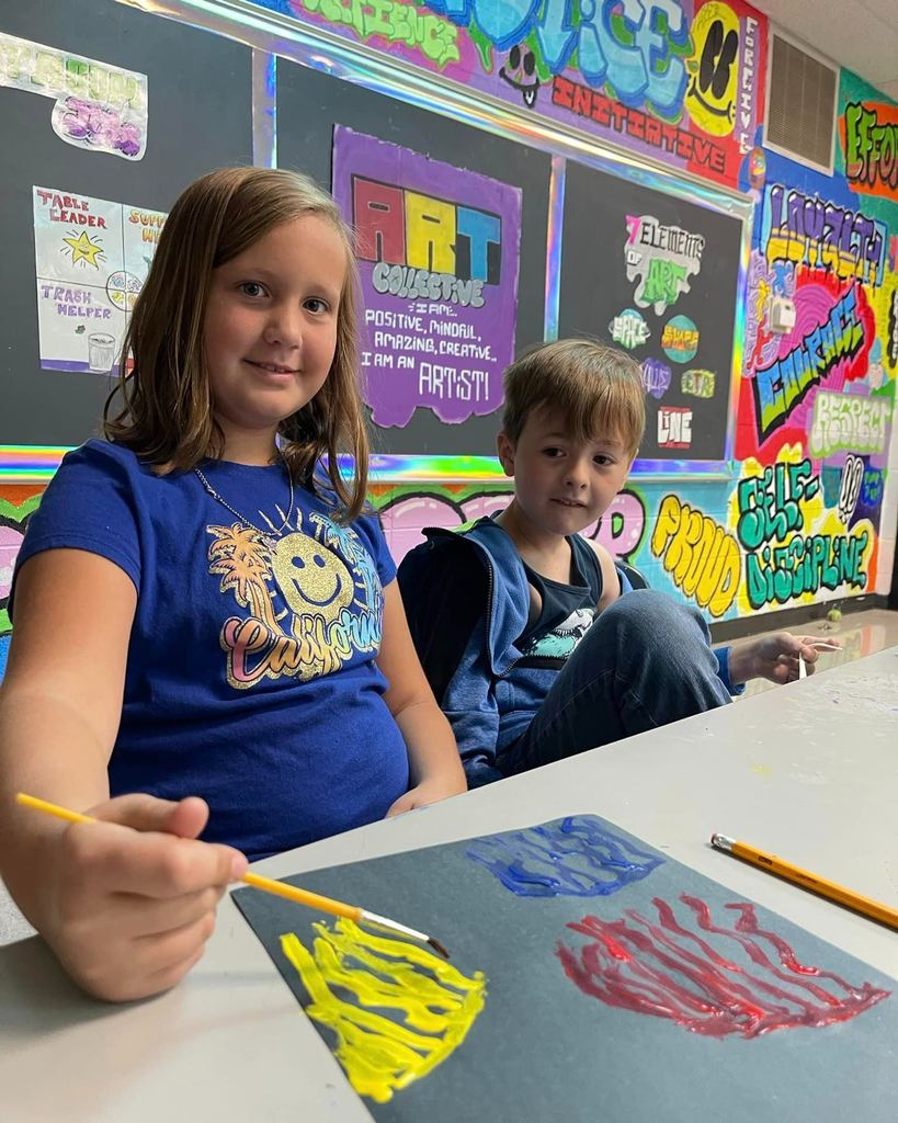 student painting