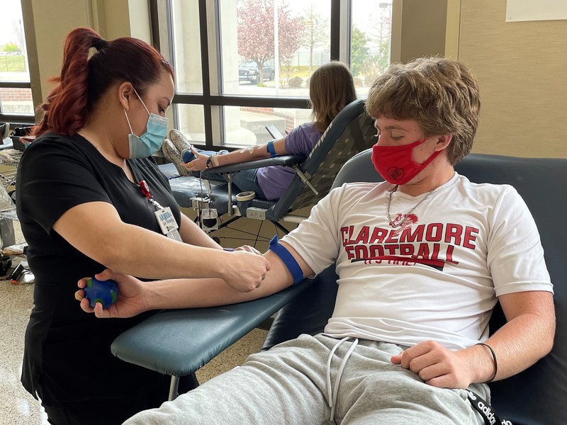 student giving blood